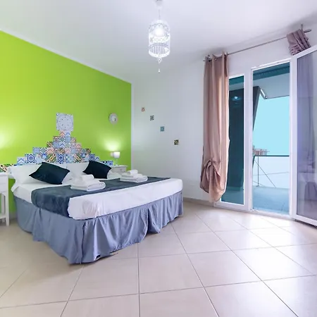 Sterlizia Guest house *